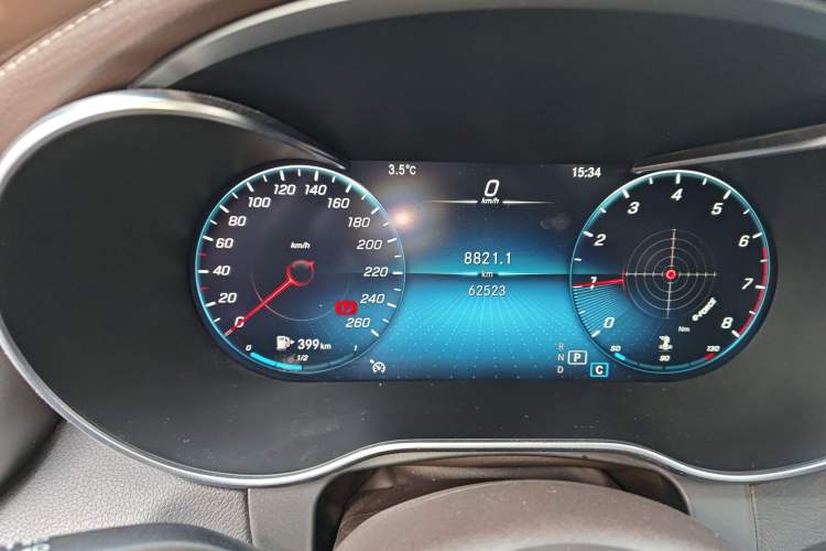 Used Mercedes-Benz GLC 2022 GLC 260 L 4MATIC Luxury Model Odometer Close Up