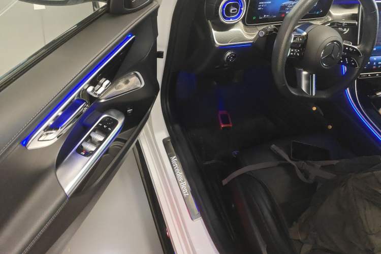 Used Mercedes-Benz C-Class 2023 C 260 L Bright Night Sports Edition Driver Seat