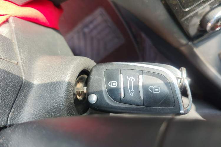 Used Peugeot 408 2013 2.0L Manual Comfort Edition