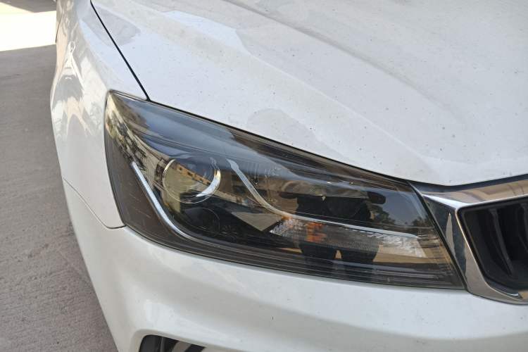 Used Geely Auto Emgrand 2021 UP 1.5L CVT Luxury Model Right Front Headlight