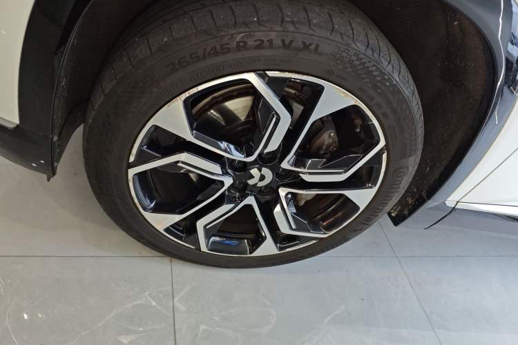 Used Nio ES8 2020 580 km Range Signature Edition Six-Seater Version Exterior 4