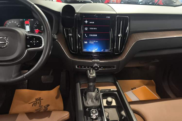 Used Volvo XC60 2018 T5 4x4 Zhiya Luxury Edition
