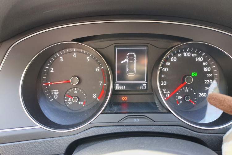 Used Volkswagen Magotan 2019 280TSI DSG Comfort Model China VI Standard Instrument Cluster