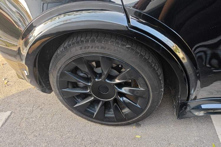 Used Tesla Model Y 2021 Standard Range Rear-Wheel Drive Version