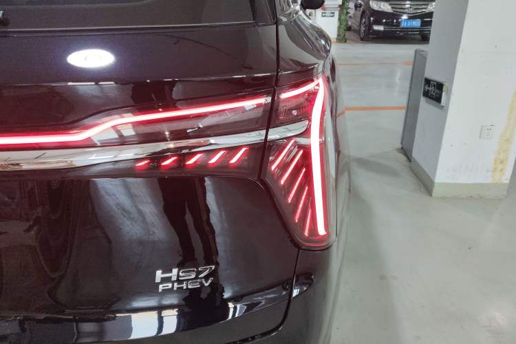 Used Hongqi HS7 PHEV 2024 2.0T PHEV Two-Wheel Drive Flagship Edition 7 Seats