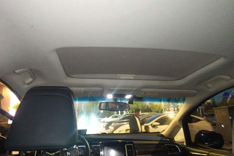 Used Honda Elysion 2016 2.4L Luxury Edition
