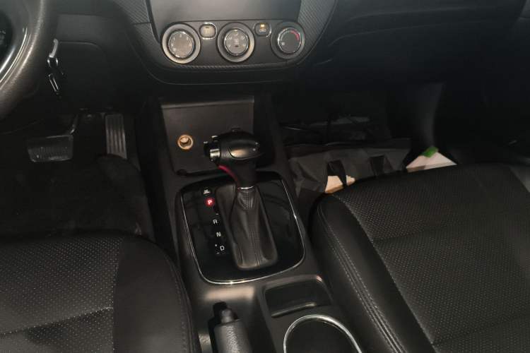 Used Kia K3 2016 1.6L Automatic GL Gear Lever