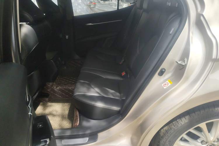 Used Toyota Camry 2018 2.5G Luxury Edition
