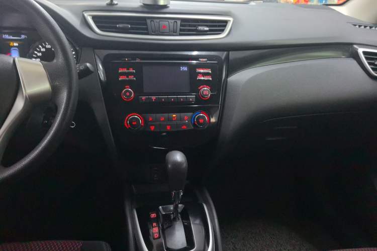 Used Nissan Qashqai 2016 2.0L CVT Elite Edition
