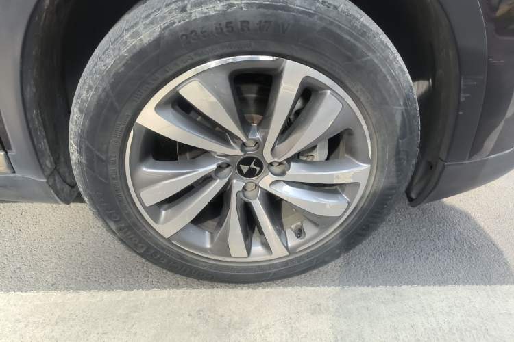 Used DS 6 2014 1.6T Luxury Edition THP160 Right Front Wheel Hub