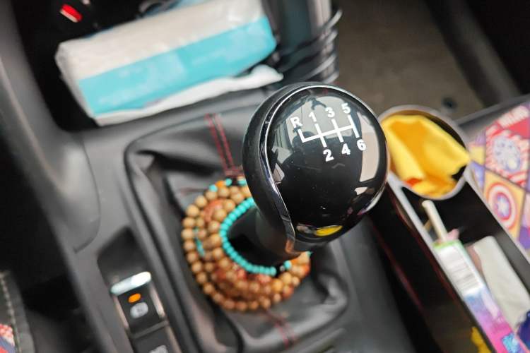 Used Changan CS75 2016 1.5T Manual FENGSHANG Model