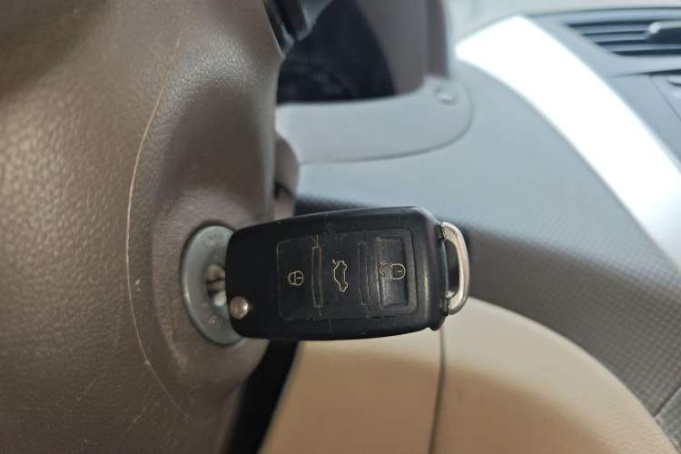 Used Hyundai Verna (older generation) 2010 Sedan 1.4L Automatic Comfort Model GS
