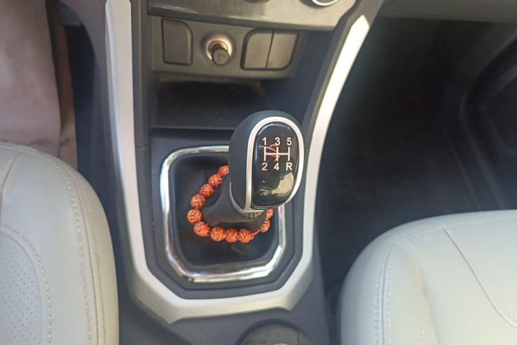 Used BAIC Changhe M70 2017 1.5L manual first-class cabin
