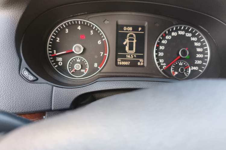 Used Volkswagen Sharan 2013 2.0 TSI Comfort Model
