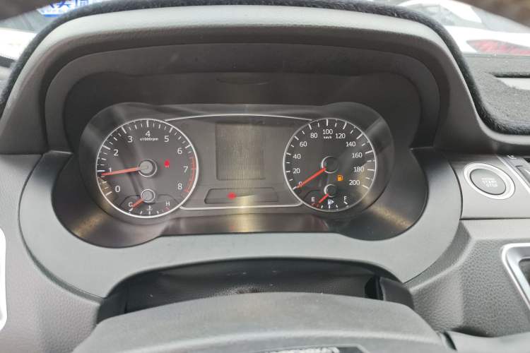 Used Land X7 2016 2.0T Panoramic Prestige Edition
