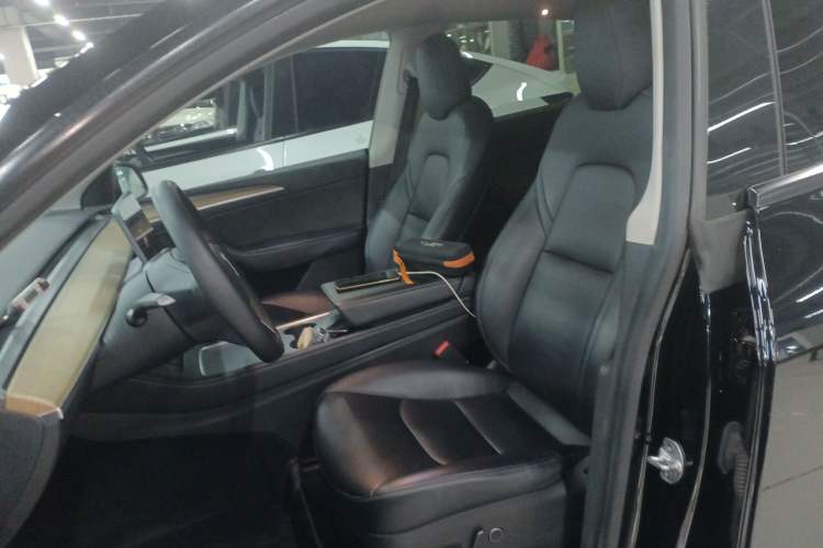 Used Tesla Model Y 2022 Rear-Wheel-Drive Version