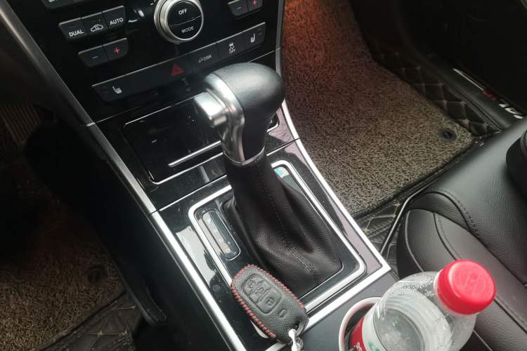 Used Haval H2 2016 Red-Label 1.5T Automatic Two-Wheel Drive Luxury Model
