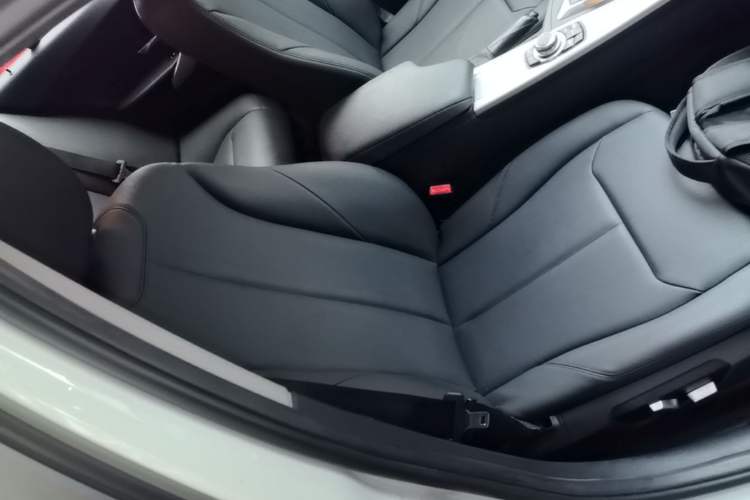 Used BMW 3 Series 2016 320i Fashion Model
