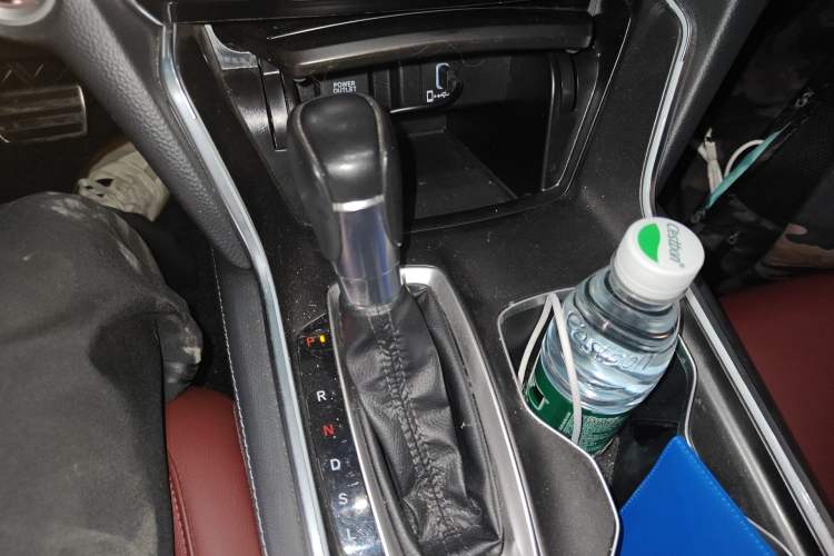 Used Honda Accord 2022 260TURBO Phantom Night · Prestige Edition Gear Lever