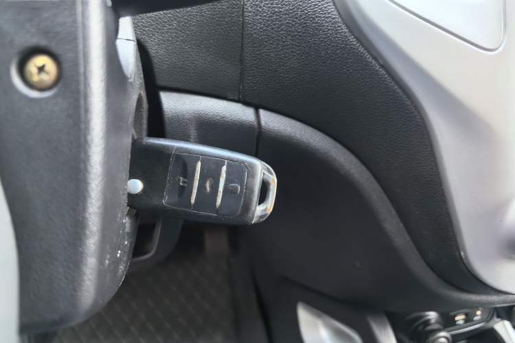 Used CHANGAN CS35 2015 1.6L Automatic Luxury Model China IV Standard