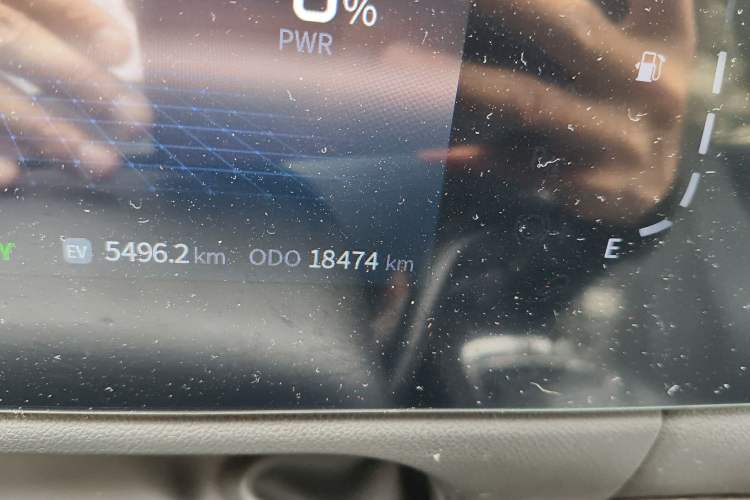 Used Landian E5 2023 1.5L DE-i 100KM Comfort Edition 7-Seater