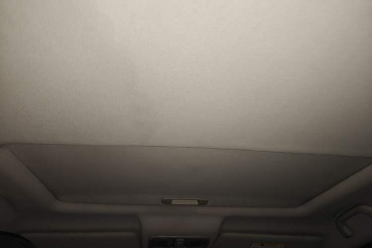 Used CHANGAN CS75 2016 2.0L Manual Luxury Version China V Standard Headliner