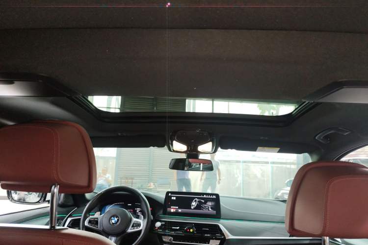 Used BMW 5 Series 2021 530Li Luxury Edition M Sport Package Headliner