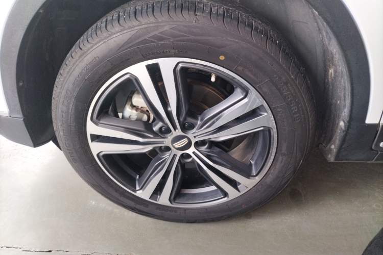 Used Geely Auto Emgrand X7 Sport 2022 1.8TD DCT Zhiya Trim