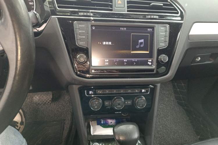 Used Volkswagen Tiguan L 2017 330TSI Automatic Two-Wheel Drive Luxury Edition
