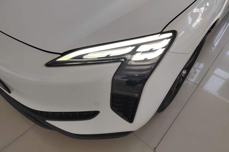 Used Hongqi EH7 2024 690 Pro
