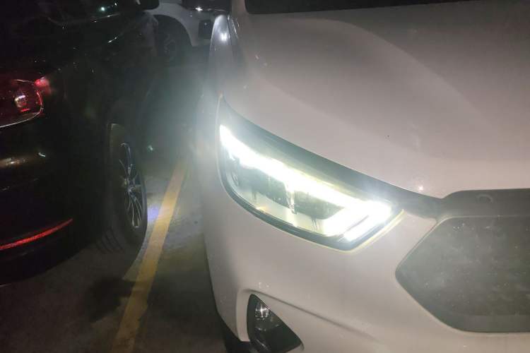 Used CHANGAN OSHAN COS1 2018 1.5T Automatic Smart 6-Seater
