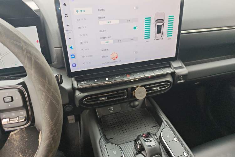 Used Haval H Dog 2023 1.5T Two-Wheel Drive Chao Ye Version Plus Audio And AC Panel