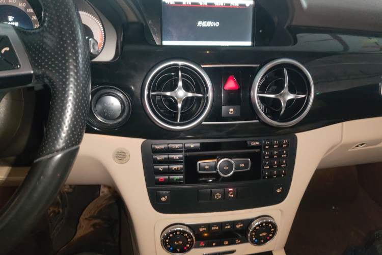 Used Mercedes-Benz GLK-Class 2013 GLK 300 4MATIC Luxury Model