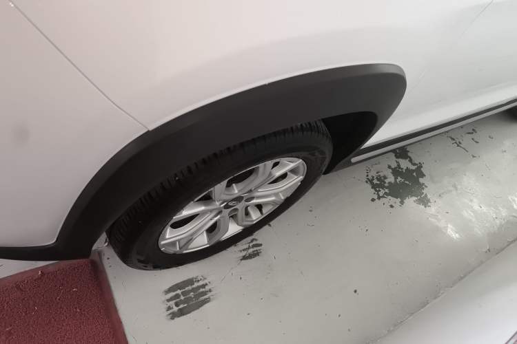 Used Chery Tiggo 3X 2021 Diamond Edition 1.5L CVT 3-Carat Left Front Wheel Hub