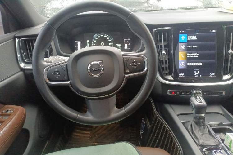 Used Volvo S60 2021 T4 Zhiyi Luxury Edition