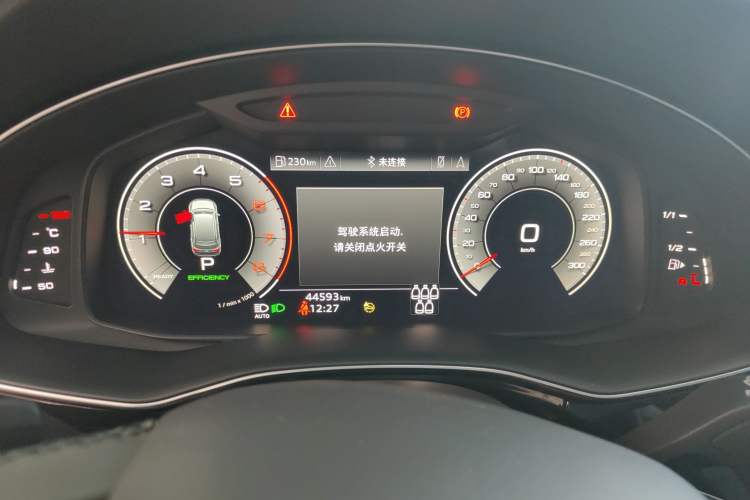 Used Audi Q7 2022 55 TFSI quattro S line Sport model
