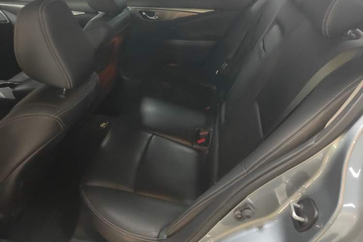 Used Infiniti Q50L 2015 2.0T Enjoyment Edition Left Rear Seat