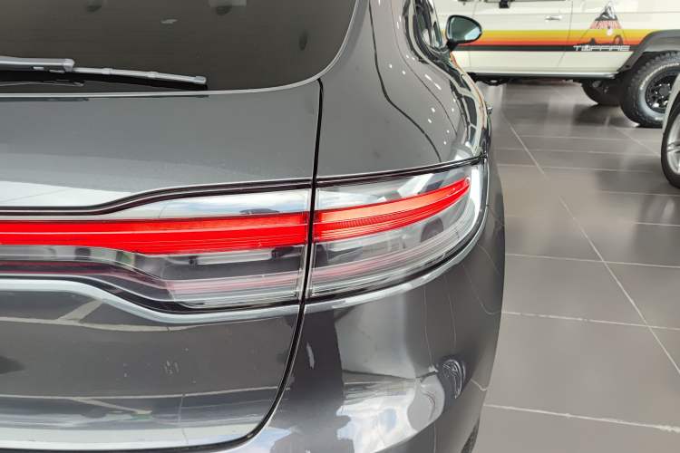 Used Porsche Macan 2020 Macan 2.0T
