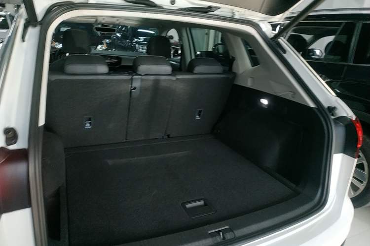 Used Volkswagen Tayron 2021 330TSI Two-Wheel-Drive 3rd Anniversary Limited Edition