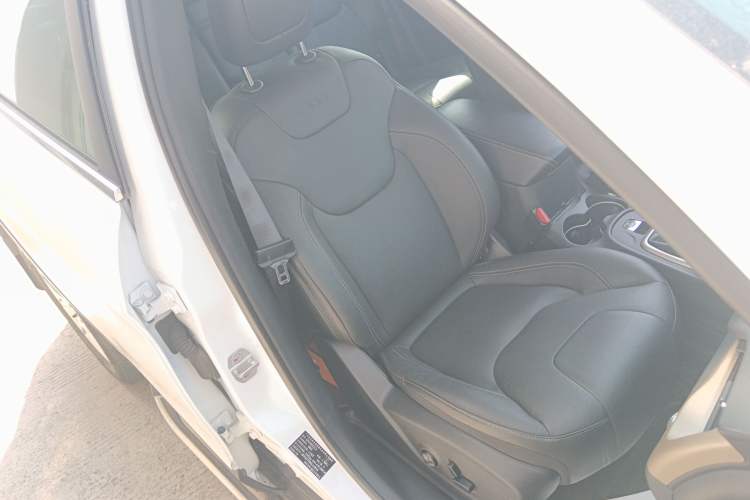 Used Jeep Cherokee 2016 2.0L Superior Edition