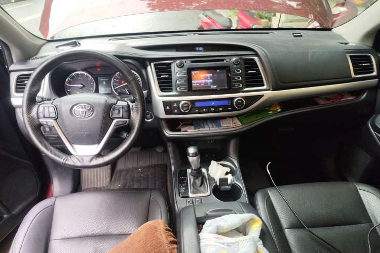 Used Toyota Highlander 2015 2.0T Four-Wheel Drive Luxury Edition 7-Seater
