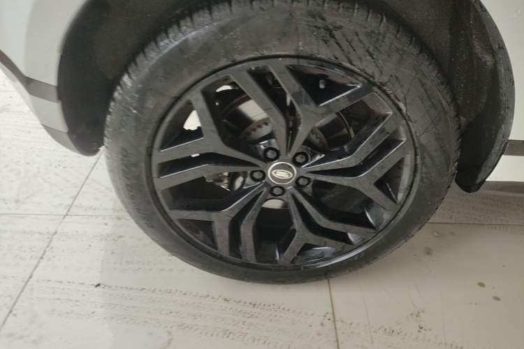 Used Land Rover Range Rover Evoque 2021 Range Rover Velar L 249PS R-Dynamic First Edition