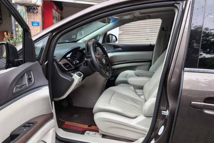 Used Buick GL8 2021 Land Cruiser Executive Class 652T Comfort Model

