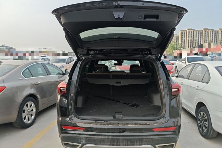 Used Buick Envision 2022 Encore Plus 652T Five-Seat Luxury Model Trunk