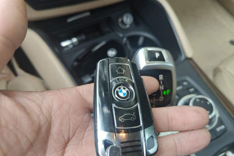 Used BMW X6 2011 xDrive35i Vehicle Key