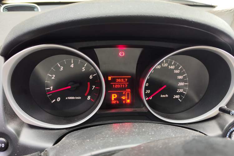 Used Mitsubishi ASX 2013 2.0L CVT Two-Wheel Drive Tech Edition Instrument Cluster