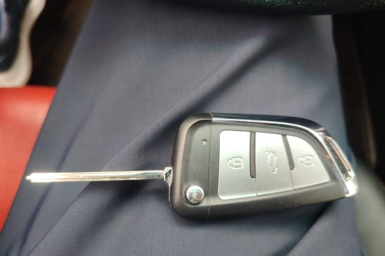 Used Toyota Reiz 2013 2.5S Elite Edition Vehicle Key