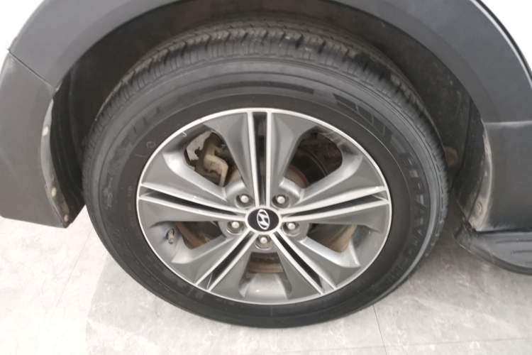 Used Hyundai ix25 2015 1.6L Automatic Two-Wheel Drive Smart GLS Trim Exterior 5