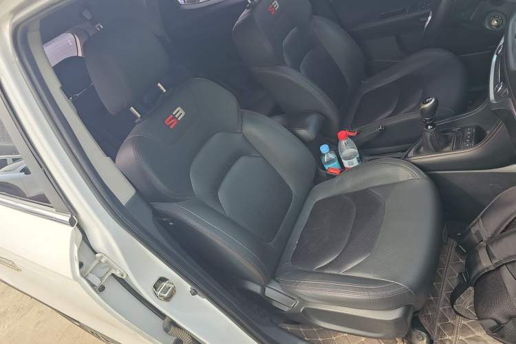 Used JAC Refine S3 2018 Smart Drive Edition 1.5L Manual Luxury Smart Model
