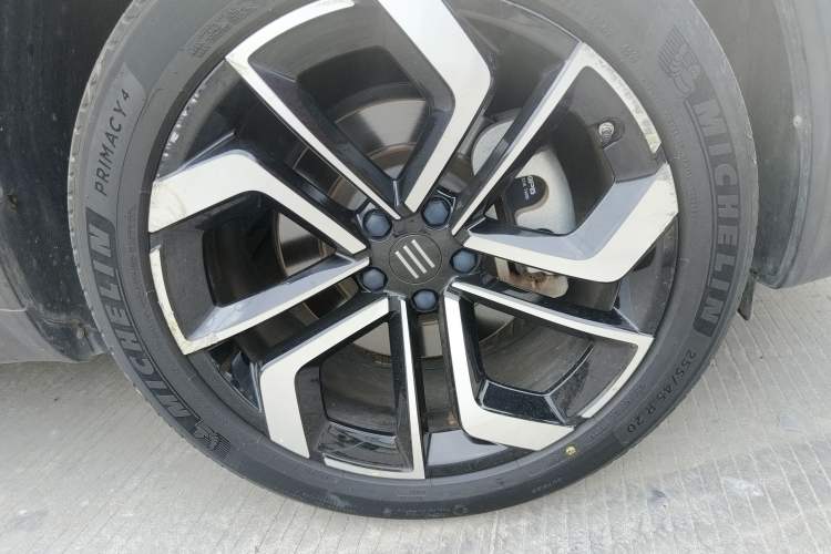 Used ENOVATE ME7 2021 Pilot Edition Flagship Model 530 km